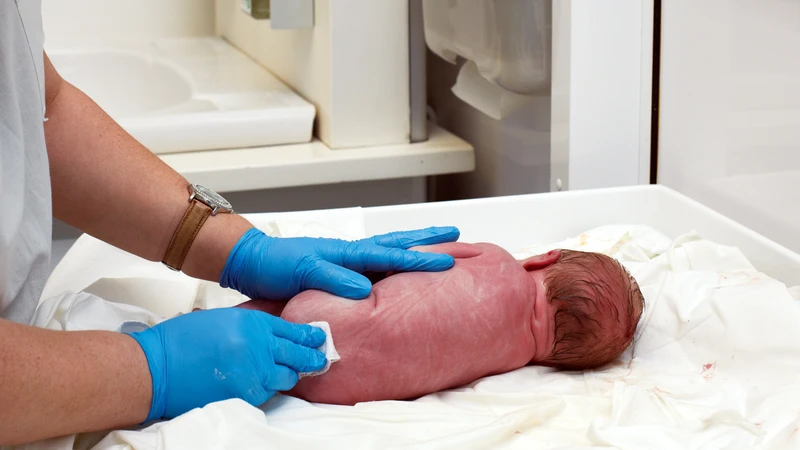 Vắc xin phòng viêm gan B được khuyến cáo cho cả trẻ sơ sinh