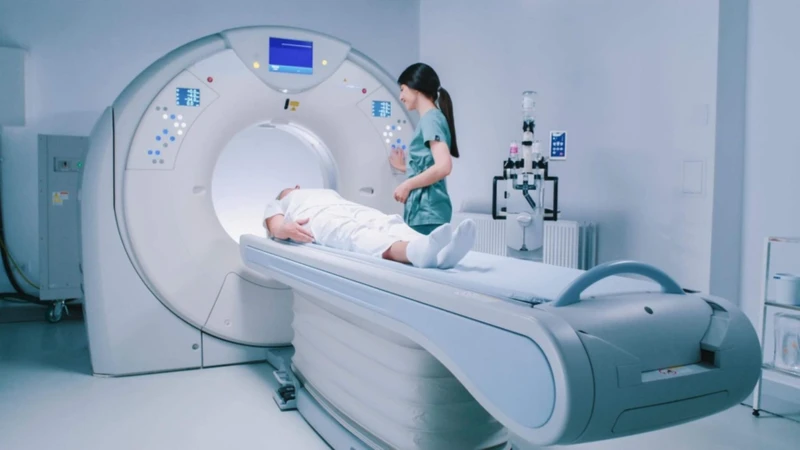 Khoảng cách giữa 2 lần chụp CT bao lâu được cho là an toàn