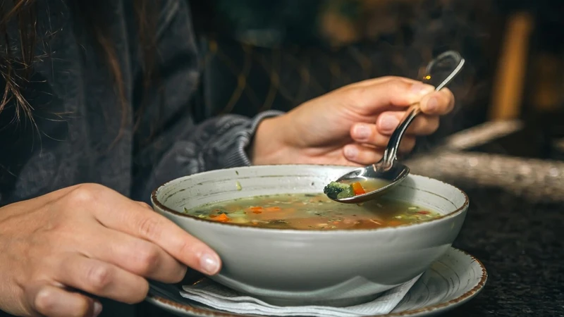 Thức ăn dễ tiêu tránh cảm giác khó chịu sau khi nội soi