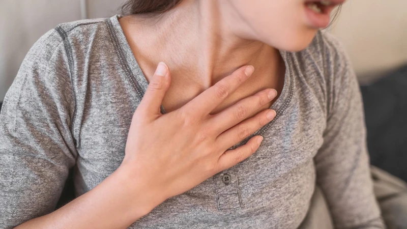 Cần thận trọng và tìm hỗ trợ y tế khi nghi ngờ ngộ độc lá xoan