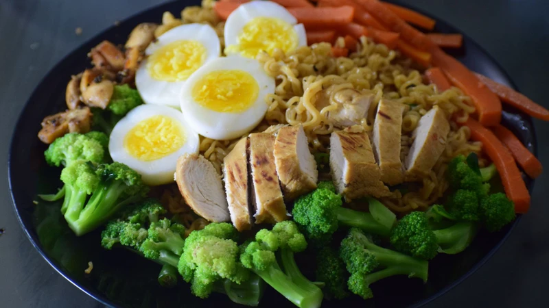 Chế độ dinh dưỡng hợp lý cũng hỗ trợ tăng chiều cao an toàn và hiệu quả