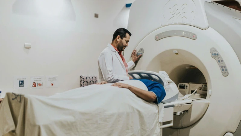 Lao màng não giai đoạn cuối do đâu? Triệu chứng của bệnh là gì? 3