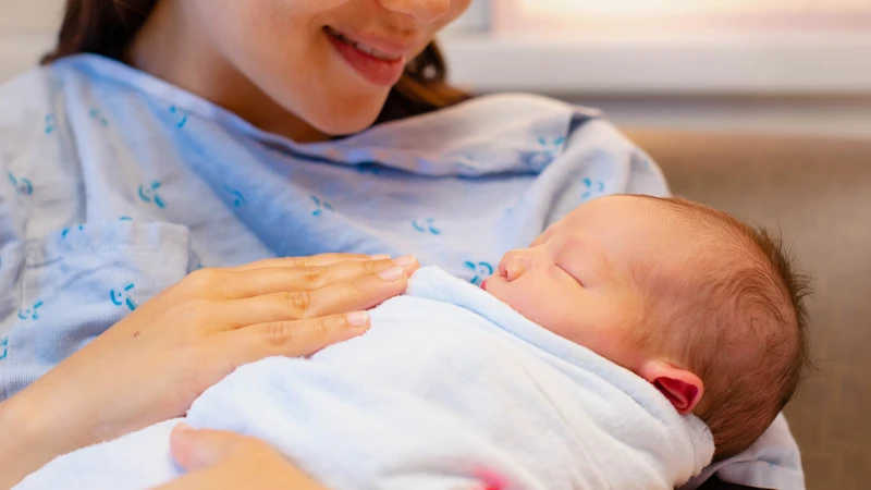 Đau hoặc sốt kéo dài khi cho con bú cần được xác định nguyên nhân
