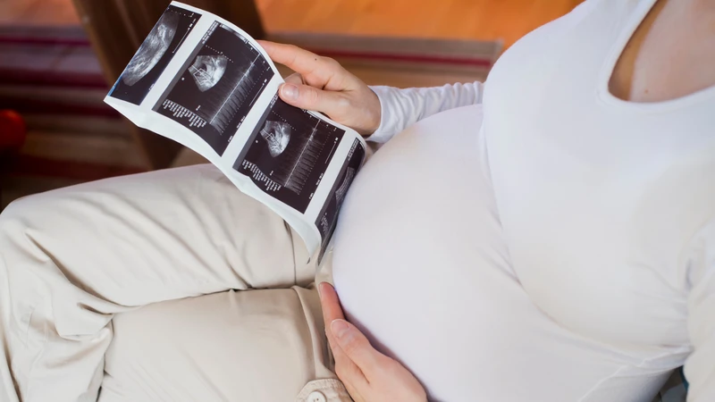 So sánh tuổi thai theo LMP với chỉ số CRL giúp theo dõi tăng trưởng thai