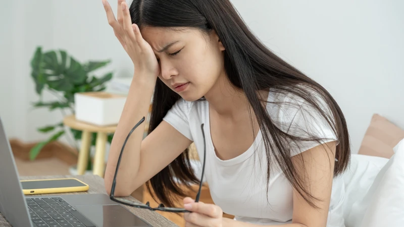 Loạn thị có chữa được không là thắc mắc của nhiều người