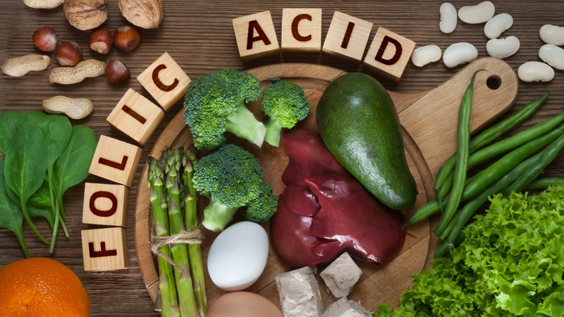 Phụ nữ có kế hoạch mang thai nên trao đổi với bác sĩ để được bổ sung acid folic phù hợp
