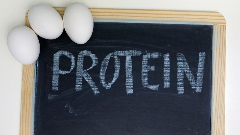 Lòng trắng trứng bao nhiêu protein? Giá trị dinh dưỡng và cách sử dụng an toàn  1