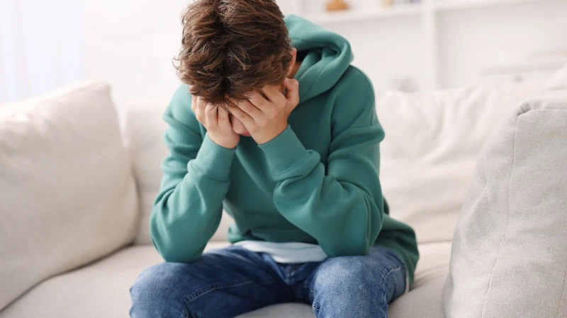 Lột bao quy đầu sớm có sao không là câu hỏi nhận được nhiều sự quan tâm