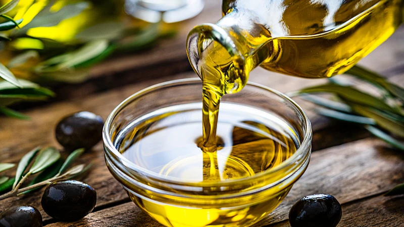Dầu mù u giúp làm chậm quá trình lão hóa da