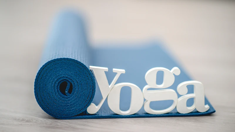Yoga nhẹ mỗi ngày giúp thư giãn cơ thể, giữ tinh thần lạc quan và cải thiện sức khỏe lâu dài hơn