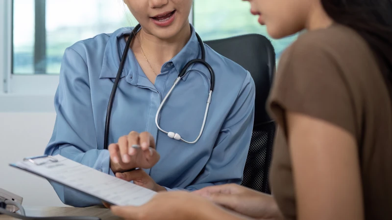 Tuân thủ hướng dẫn điều trị của chuyên gia y tế