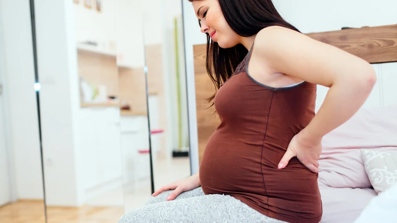 Mẹ bầu đau háng có phải sắp sinh? Nguyên nhân khiến mẹ bầu dễ bị đau háng3
