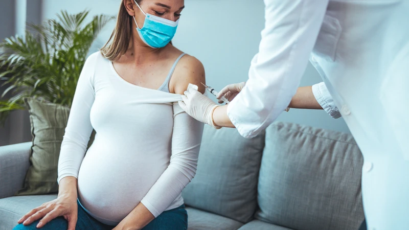 Mẹ bầu tiêm vắc xin RSV tuần bao nhiêu? Nên tiêm trong khoảng từ tuần 24 - 36 của thai kỳ