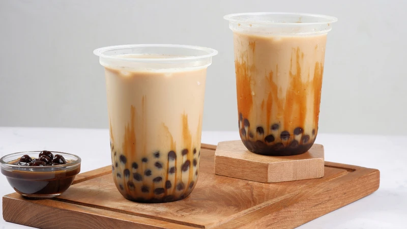Mẹ bầu uống trà sữa được không? Tác hại của việc uống nhiều trà sữa trong thai kỳ 1