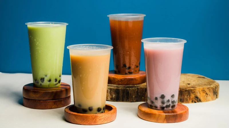 Phụ nữ đang cho con bú uống trà sữa được không?  1