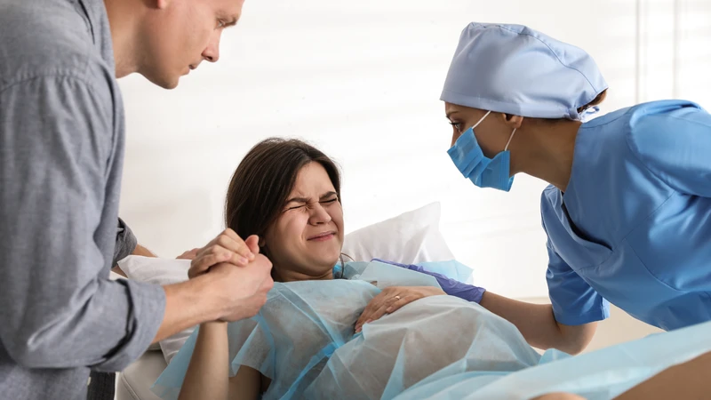 Các mẹ bầu IVF hoàn toàn có khả năng sinh thường