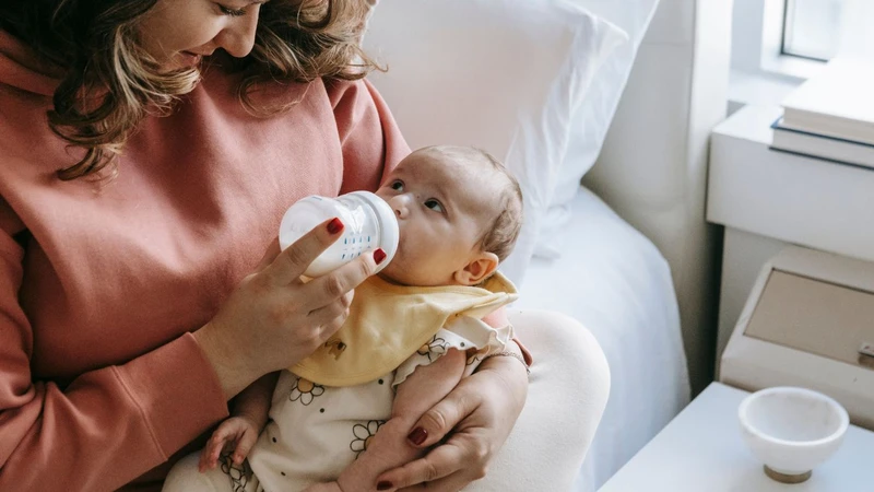 Nâng ngực có cho con bú được không? Kiến thức an toàn dành cho phụ nữ sau sinh 3