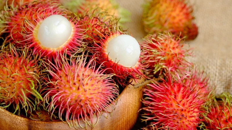 me-sau-sinh-an-chom-chom-duoc-khong-can-luu-y-gi 3.jpg
