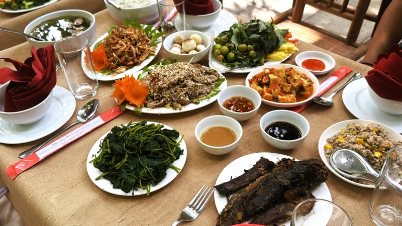 Mẹo chữa ăn không tiêu tại nhà thường được mọi người tìm kiếm khi muốn cải thiện đầy hơi, khó tiêu trong trường hợp nhẹ