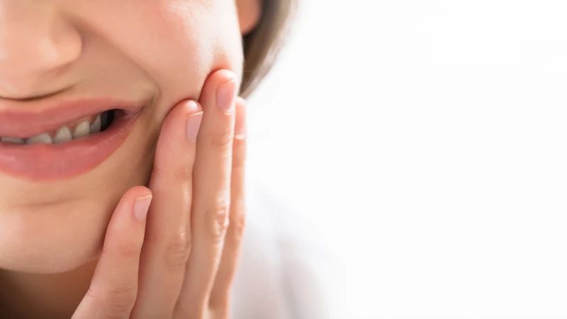 Sưng lợi hoặc sưng mặt khi cho con bú, cần khám nha khoa kịp thời