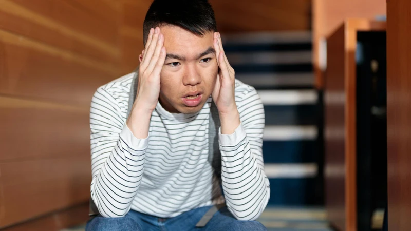 Căng thẳng kéo dài cũng có thể làm tăng nguy cơ gặp phải tình trạng mộng tinh