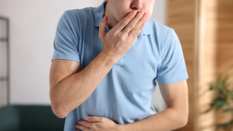 Glucosamine có thể gây buồn nôn, tiêu chảy hoặc đầy hơi