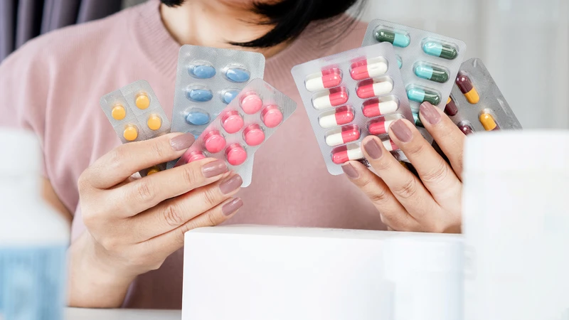 Thường xuyên dùng thuốc chống viêm không steroid có thể gây tổn thương niêm mạc dạ dày