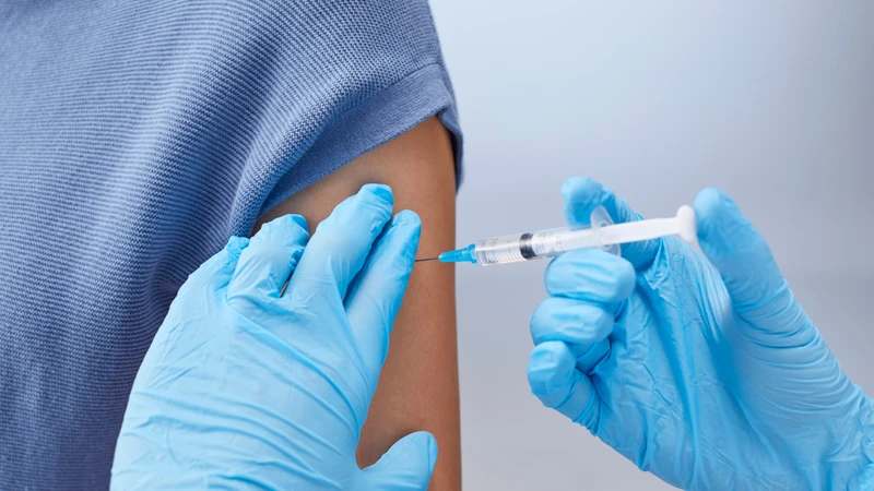 Chủ động tiêm vắc xin RSV là cách bảo vệ lâu dài
