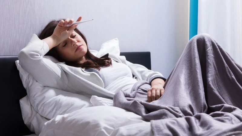 Mất ngủ và mệt mỏi kéo dài có thể ảnh hưởng nghiêm trọng đến sức khỏe cả về thể chất lẫn tinh thần