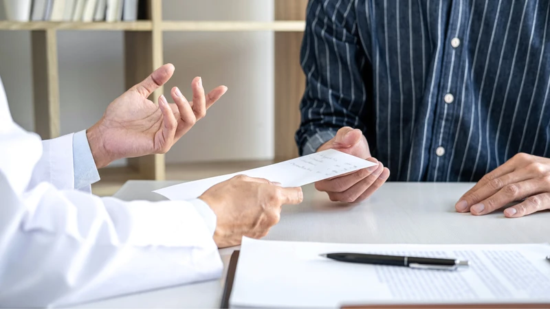 Mụn cóc chảy máu có gây nguy hiểm? Cách điều trị mụn cóc hạn chế chảy máu 2