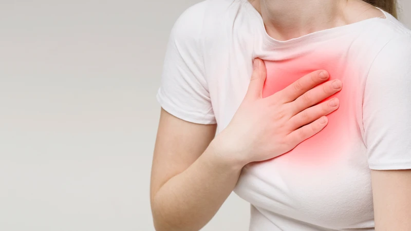 Trào ngược dạ dày thực quản có thể là nguyên nhân gây đau xương ức