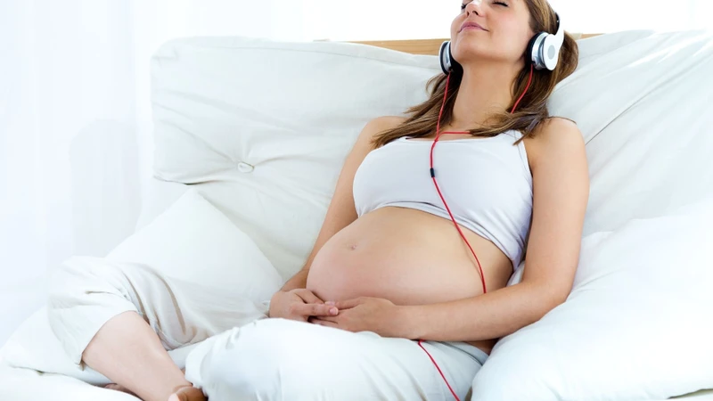 Niềm vui và sự thư giãn của mẹ là lợi ích lớn nhất cho sự phát triển của thai nhi