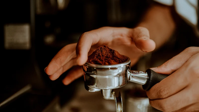 Kiểm soát lượng caffeine tiêu thụ mỗi ngày