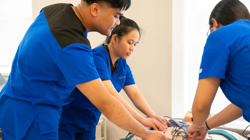 Khi nghi ngờ ngộ độc lưu huỳnh nên rời khỏi khu vực có khí độc