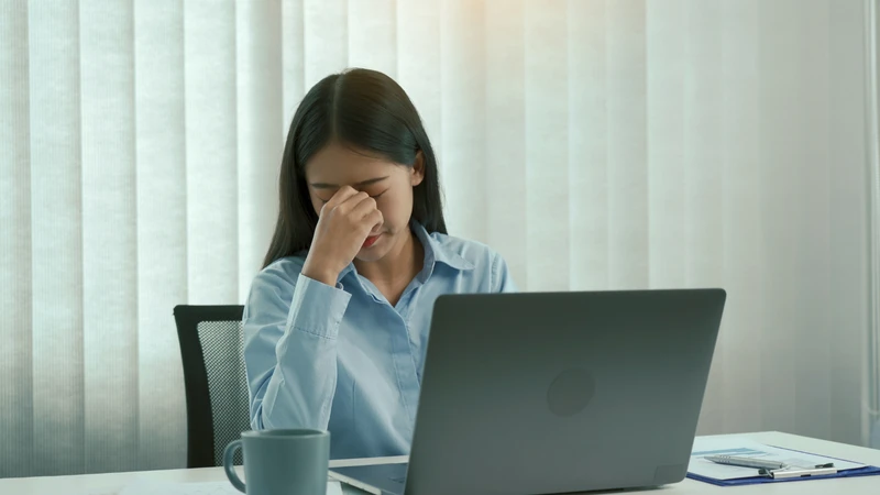 Ngủ hay mơ linh tinh kéo dài khiến cơ thể mệt mỏi và tinh thần suy giảm