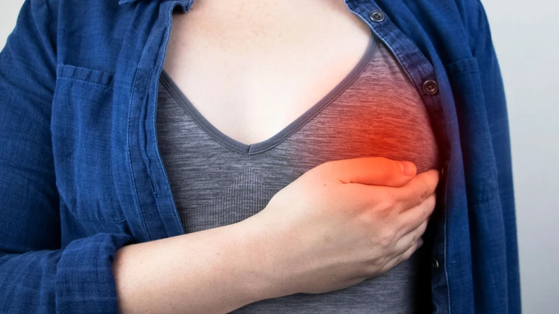 Chấn thương ngực có thể gây xuất hiện u cục ở vùng ngực