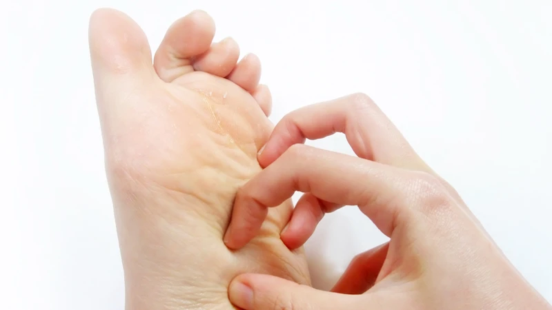 Người bệnh tổ đỉa gặp stress, mất ngủ do ngứa kéo dài