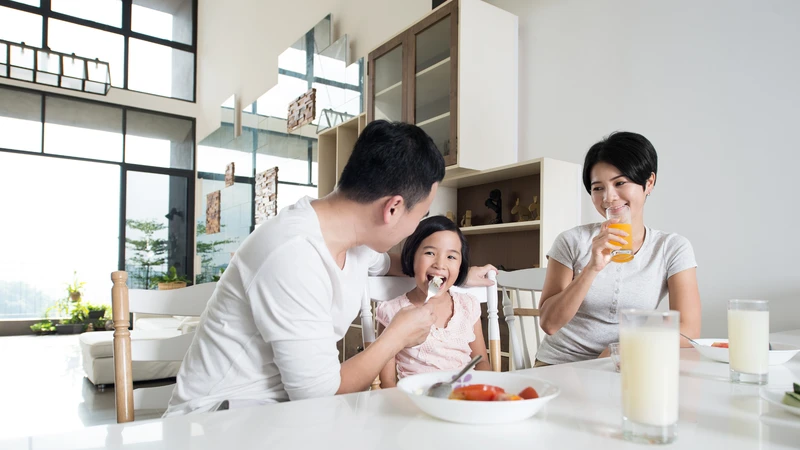 Người lớn ăn váng sữa có tốt không? Lợi ích, rủi ro và cách dùng hợp lý 4