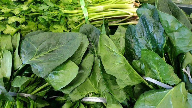 Ưu tiên kết hợp tinh bột với rau xanh, protein nạc