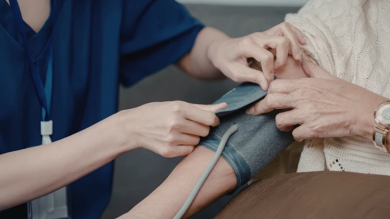 Rối loạn mỡ máu khiến huyết áp dao động