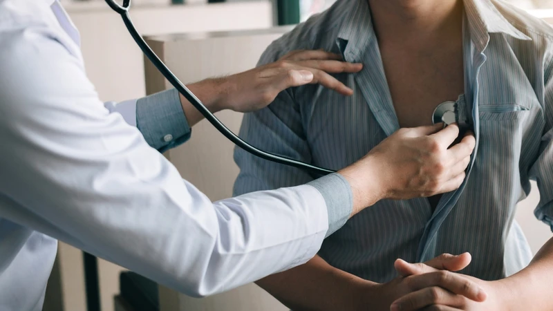 Nguyên nhân nhồi máu cơ tim: Những yếu tố nguy cơ cần biết để phòng ngừa 5
