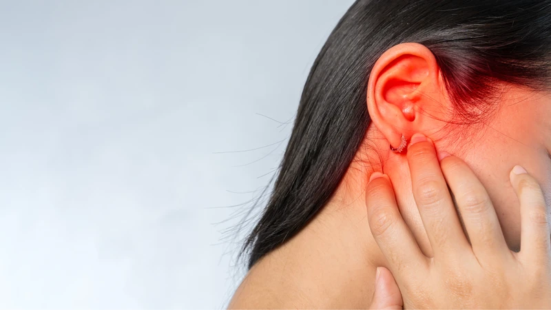 Viêm tai giữa có nguy cơ gây tổn thương dây thần kinh tiền đình