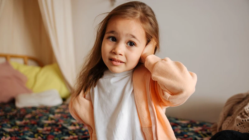 Nguyên nhân viêm tai giữa là gì? Những yếu tố nguy cơ gây bệnh mà bạn cần biết 2