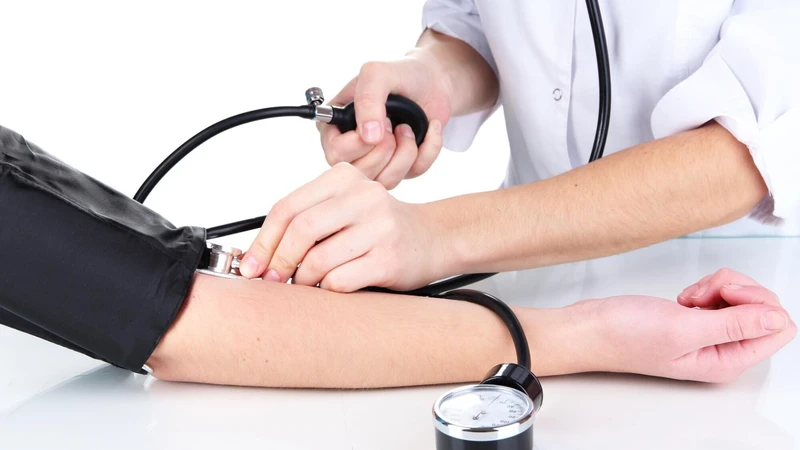 Huyết áp trong tiền sản giật thường tăng bền vững và cần được theo dõi sát
