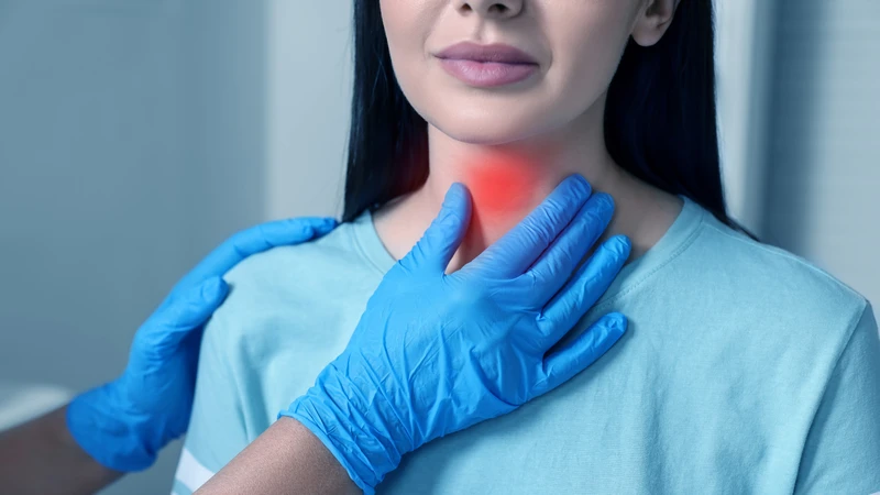 Không tự ý mua thuốc về để điều trị bệnh