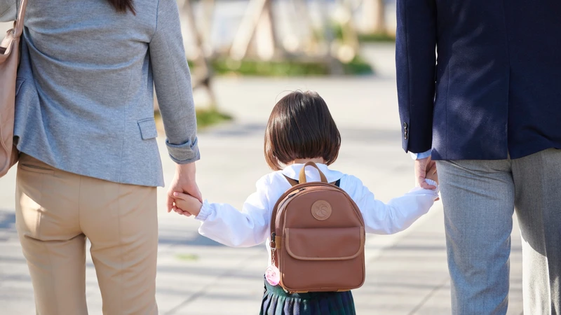 Phụ huynh nên cung cấp đầy đủ sổ hoặc phiếu tiêm chủng khi đưa trẻ đi tiêm