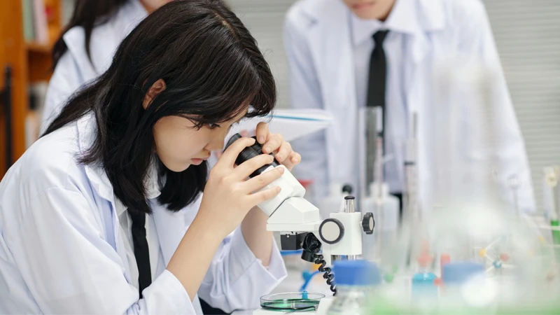 Phương pháp huyết thanh mẫu là một trong những cách xác định nhóm máu