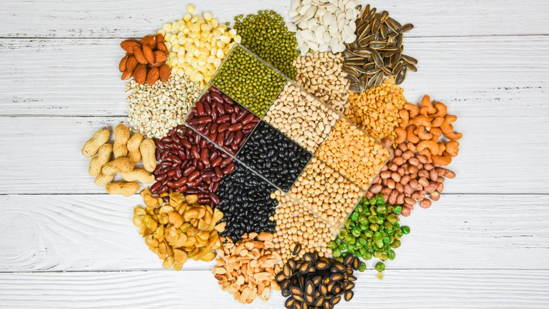 Các loại hạt cung cấp carbohydrate phức hợp, chất xơ cùng nhiều vitamin và khoáng chất quan trọng