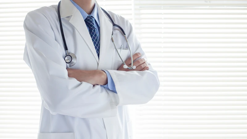 Thăm khám bác sĩ kịp thời giúp chẩn đoán chính xác nguyên nhân gây đau