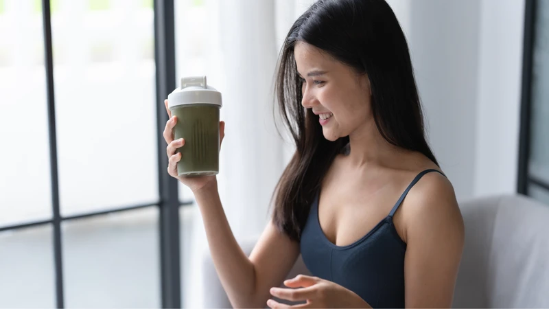 Những ai không nên uống ngũ cốc? Người mắc các bệnh về dạ dày cần cân nhắc